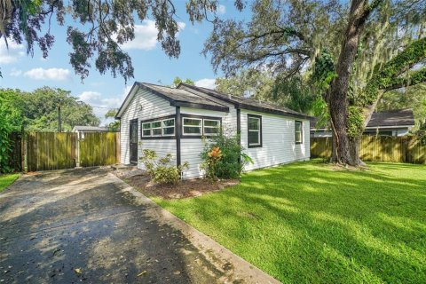 Villa ou maison à vendre à Tampa, Floride: 2 chambres, 81.75 m2 № 2415527 - photo 20