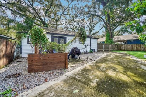 Villa ou maison à vendre à Tampa, Floride: 2 chambres, 81.75 m2 № 2415527 - photo 17
