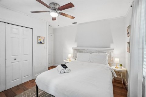 Villa ou maison à vendre à Tampa, Floride: 2 chambres, 81.75 m2 № 2415527 - photo 6