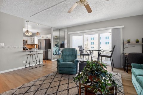 Villa ou maison à vendre à Satellite Beach, Floride: 1 chambre № 2075872 - photo 8