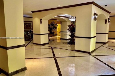 Купить кондоминиум в Авентура, Флорида 2 спальни, 112.41м2, № 1215332 - фото 20