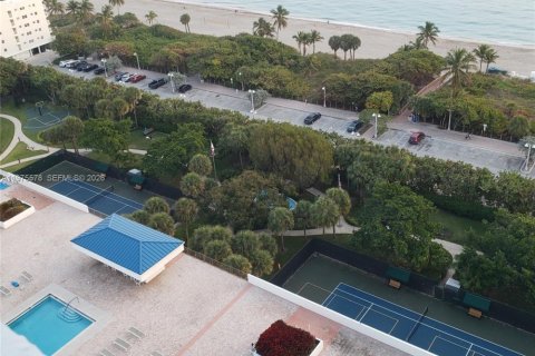 Copropriété à vendre à Hollywood, Floride: 2 chambres, 145.86 m2 № 2038524 - photo 19