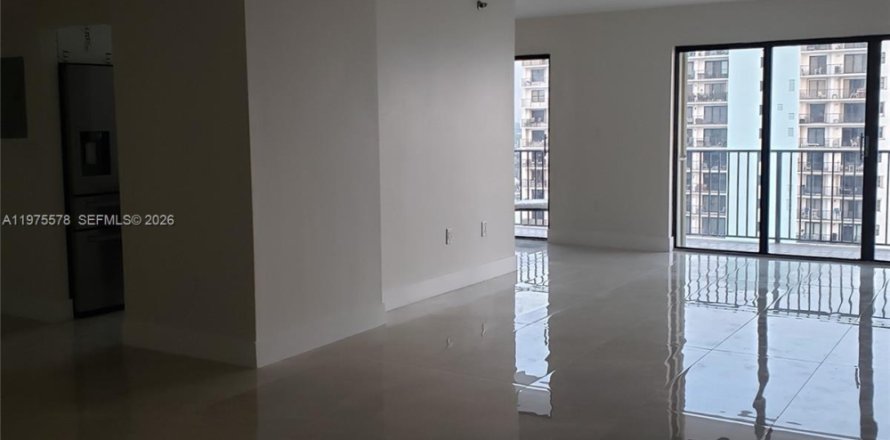 Condo à Hollywood, Floride, 2 chambres  № 2038524