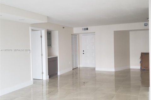 Copropriété à vendre à Hollywood, Floride: 2 chambres, 145.86 m2 № 2038524 - photo 8