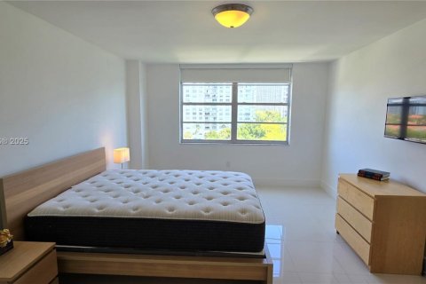 Copropriété à louer à Aventura, Floride: 2 chambres, 113.34 m2 № 1874273 - photo 5