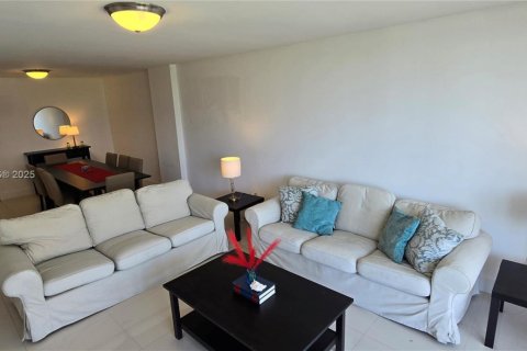 Copropriété à louer à Aventura, Floride: 2 chambres, 113.34 m2 № 1874273 - photo 11