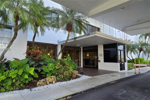 Copropriété à louer à Aventura, Floride: 2 chambres, 113.34 m2 № 1874273 - photo 21