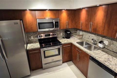 Copropriété à louer à Aventura, Floride: 2 chambres, 113.34 m2 № 1874273 - photo 14