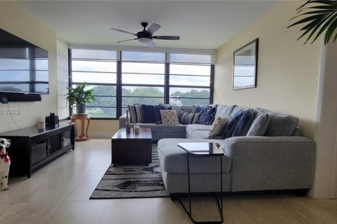 Condominio en venta en Davie, Florida, 2 dormitorios, 128.67 m2 № 1947290 - foto 14
