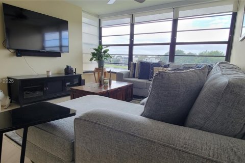 Condominio en venta en Davie, Florida, 2 dormitorios, 128.67 m2 № 1947290 - foto 15