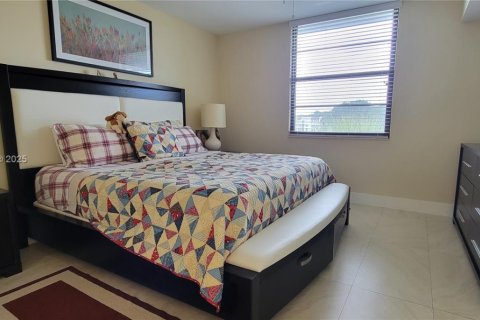 Condominio en venta en Davie, Florida, 2 dormitorios, 128.67 m2 № 1947290 - foto 23
