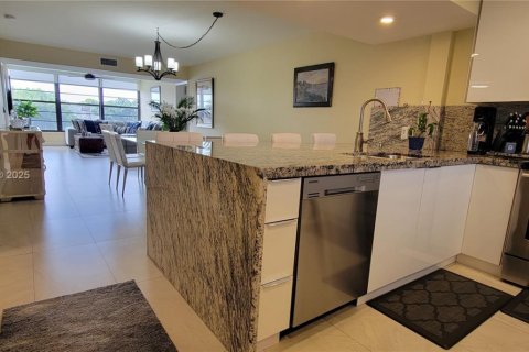 Condominio en venta en Davie, Florida, 2 dormitorios, 128.67 m2 № 1947290 - foto 3