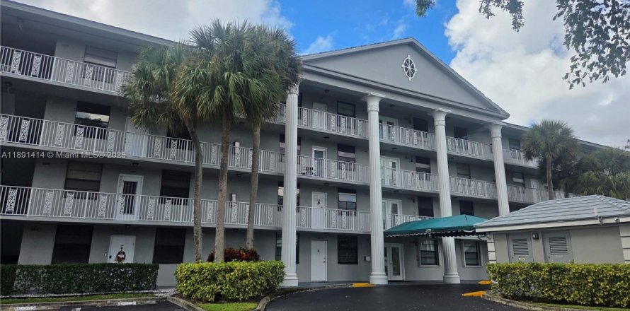 Condominio en Davie, Florida, 2 dormitorios № 1947290