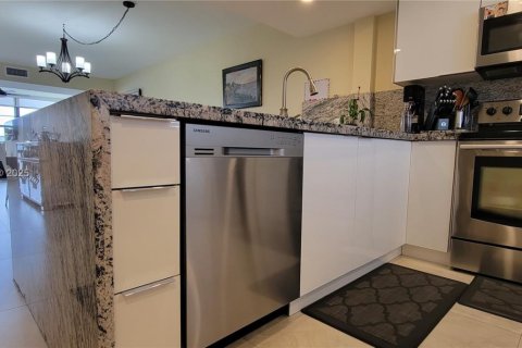 Condominio en venta en Davie, Florida, 2 dormitorios, 128.67 m2 № 1947290 - foto 4