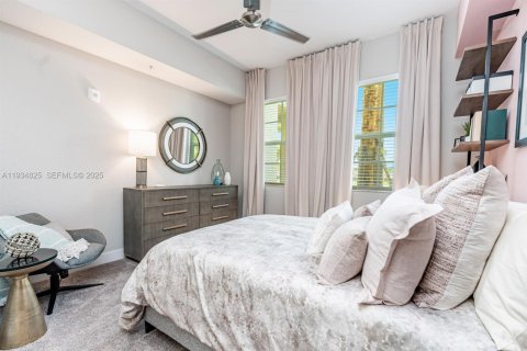 Apartamento en alquiler en Tamarac, Florida, 2 dormitorios № 1993031 - foto 14