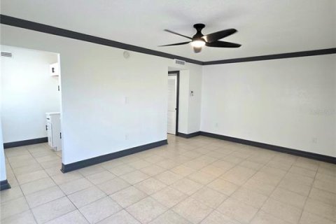 Copropriété à vendre à Bradenton, Floride: 2 chambres, 79.62 m2 № 2230762 - photo 14