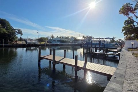 Copropriété à vendre à Bradenton, Floride: 2 chambres, 79.62 m2 № 2230762 - photo 9