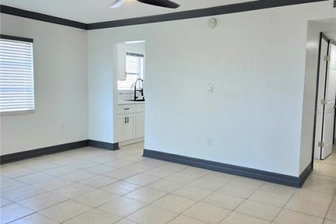 Copropriété à vendre à Bradenton, Floride: 2 chambres, 79.62 m2 № 2230762 - photo 15