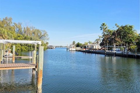 Copropriété à vendre à Bradenton, Floride: 2 chambres, 79.62 m2 № 2230762 - photo 12