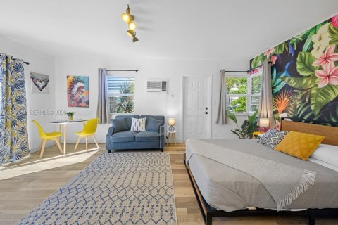 Commercial property in Fort Lauderdale, Florida 136.94 sq.m. № 2004049 - photo 23