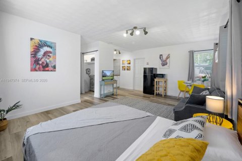 Commercial property in Fort Lauderdale, Florida 136.94 sq.m. № 2004049 - photo 14