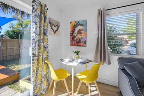 Immobilier commercial à vendre à Fort Lauderdale, Floride: 136.94 m2 № 2004049 - photo 29