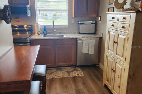 House in Tampa, Florida 1 bedroom, 58.06 sq.m. № 1778345 - photo 6