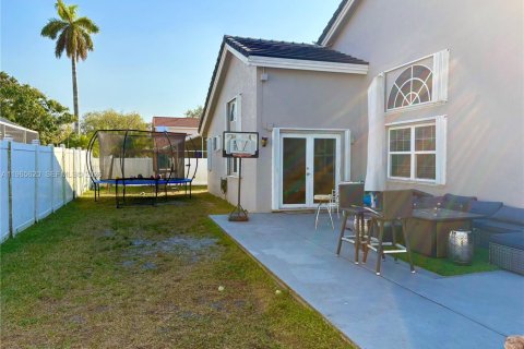 Купить виллу или дом в Пемброк-Пайнс, Флорида 4 спальни, 234.76м2, № 2032607 - фото 29