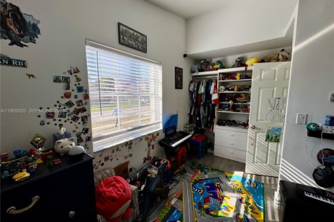 Купить виллу или дом в Пемброк-Пайнс, Флорида 4 спальни, 234.76м2, № 2032607 - фото 21