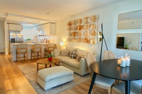 Condominio en Miami Beach, Florida, 2 dormitorios № 2088243