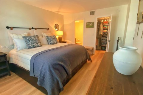Condominio en venta en Miami Beach, Florida, 2 dormitorios, 76.18 m2 № 2088243 - foto 10