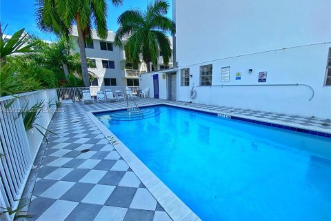 Condominio en venta en Miami Beach, Florida, 2 dormitorios, 76.18 m2 № 2088243 - foto 26