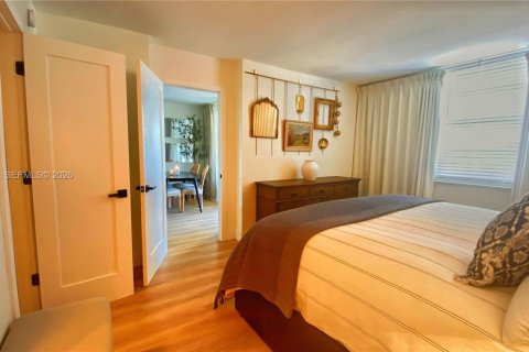 Condominio en venta en Miami Beach, Florida, 2 dormitorios, 76.18 m2 № 2088243 - foto 11