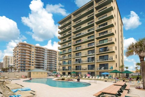 Condo in Daytona Beach, Florida, 1 bedroom  № 1772219 - photo 3