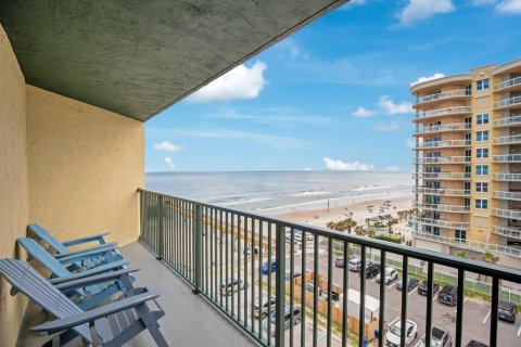 Condo in Daytona Beach, Florida, 1 bedroom  № 1772219 - photo 2