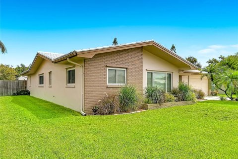 Villa ou maison à vendre à Clearwater, Floride: 3 chambres, 166.76 m2 № 2203533 - photo 3