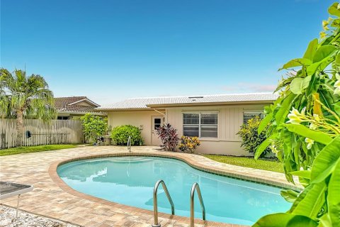 Villa ou maison à vendre à Clearwater, Floride: 3 chambres, 166.76 m2 № 2203533 - photo 8