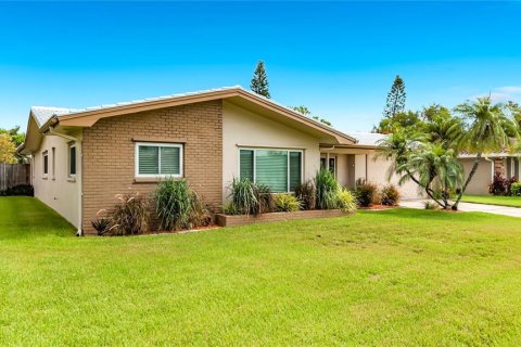 Villa ou maison à vendre à Clearwater, Floride: 3 chambres, 166.76 m2 № 2203533 - photo 4