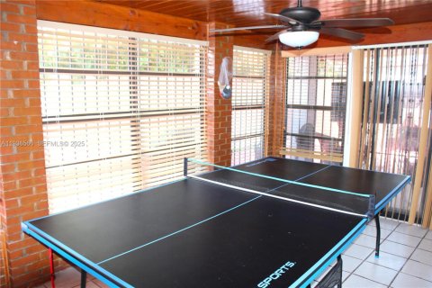 Villa ou maison à vendre à Miami, Floride: 3 chambres, 105.72 m2 № 1994462 - photo 30