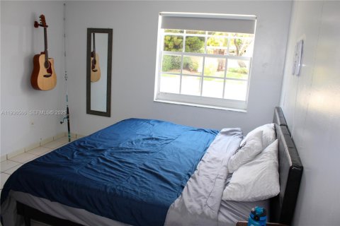 Villa ou maison à vendre à Miami, Floride: 3 chambres, 105.72 m2 № 1994462 - photo 13