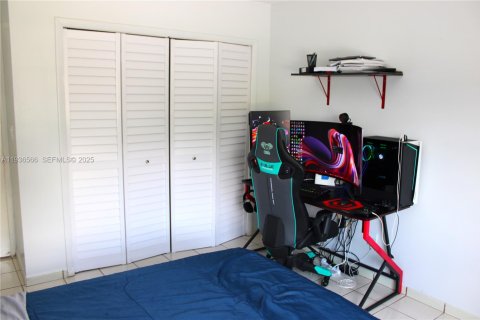 Villa ou maison à vendre à Miami, Floride: 3 chambres, 105.72 m2 № 1994462 - photo 14