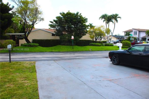 Villa ou maison à vendre à Miami, Floride: 3 chambres, 105.72 m2 № 1994462 - photo 6