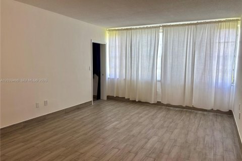 Copropriété à louer à Miami, Floride: 1 chambre, 72.37 m2 № 2242786 - photo 9