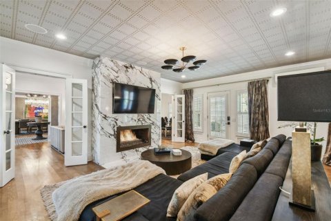 Купить виллу или дом в Тампа, Флорида 10 комнат, 469.16м2, № 1609250 - фото 18
