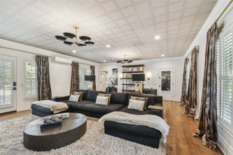 Купить виллу или дом в Тампа, Флорида 10 комнат, 469.16м2, № 1609250 - фото 20