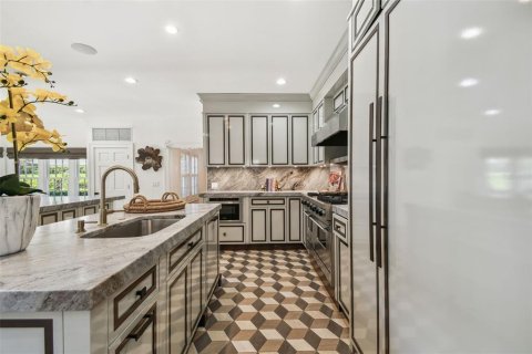 Купить виллу или дом в Тампа, Флорида 10 комнат, 469.16м2, № 1609250 - фото 11