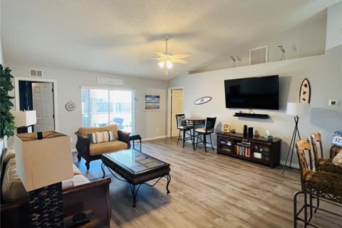 Villa ou maison à vendre à Palm Coast, Floride: 4 chambres, 161.46 m2 № 2142903 - photo 4