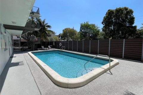 Condo in Fort Lauderdale, Florida, 2 bedrooms № 2089936 - photo 23