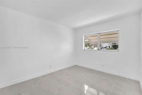 Condo in Hollywood, Florida, 2 bedrooms № 2060135 - photo 28