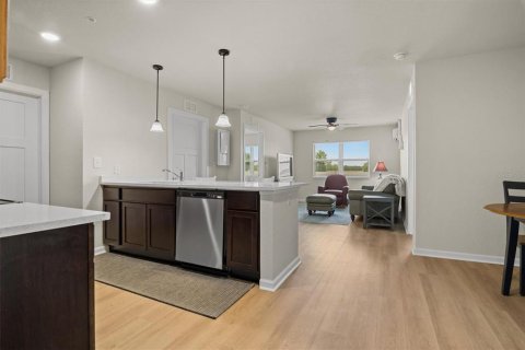 Apartamento en alquiler en Sebring, Florida, 2 dormitorios, 89.56 m2 № 1873395 - foto 3